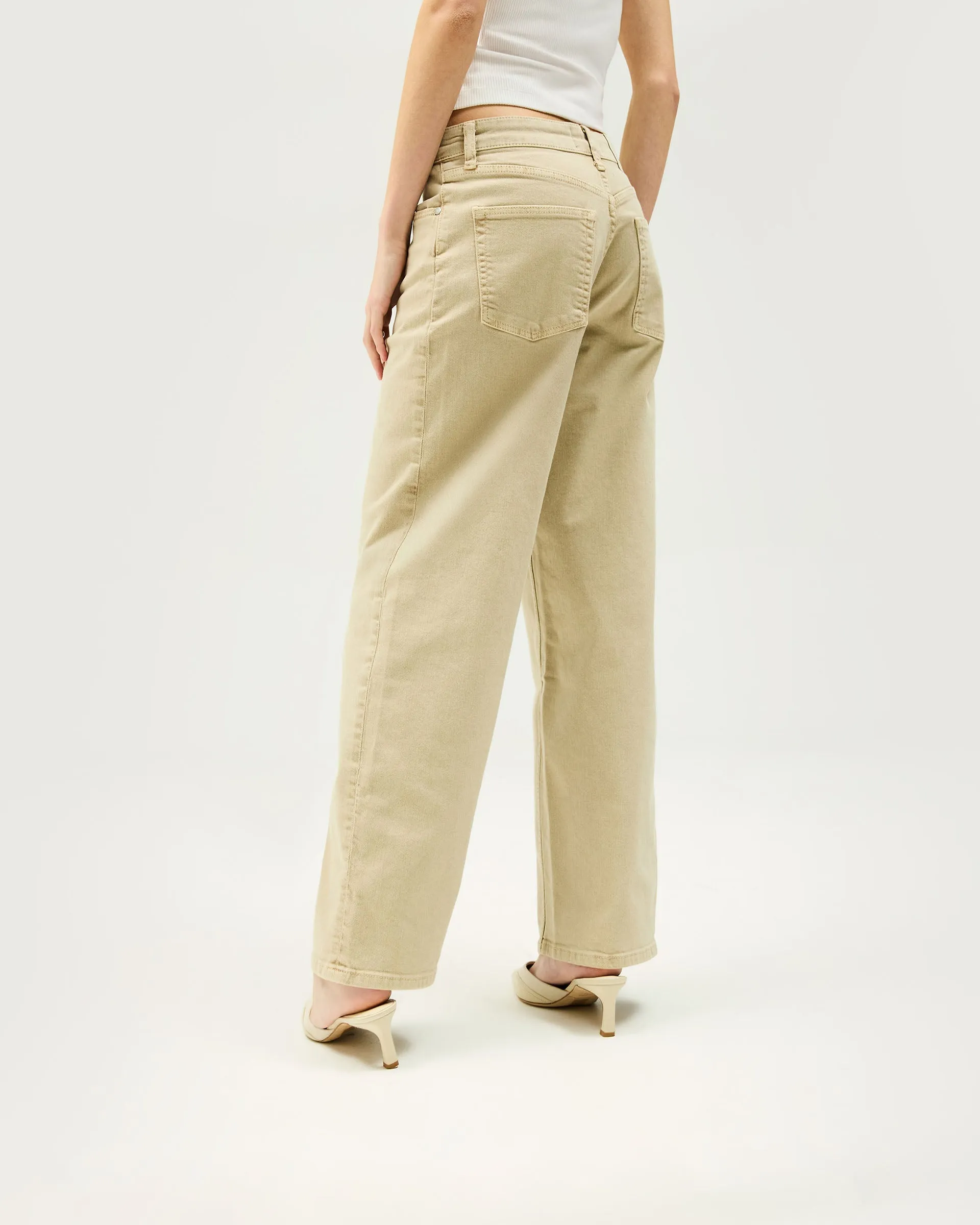Balloon Leg Jean - Iced Latte