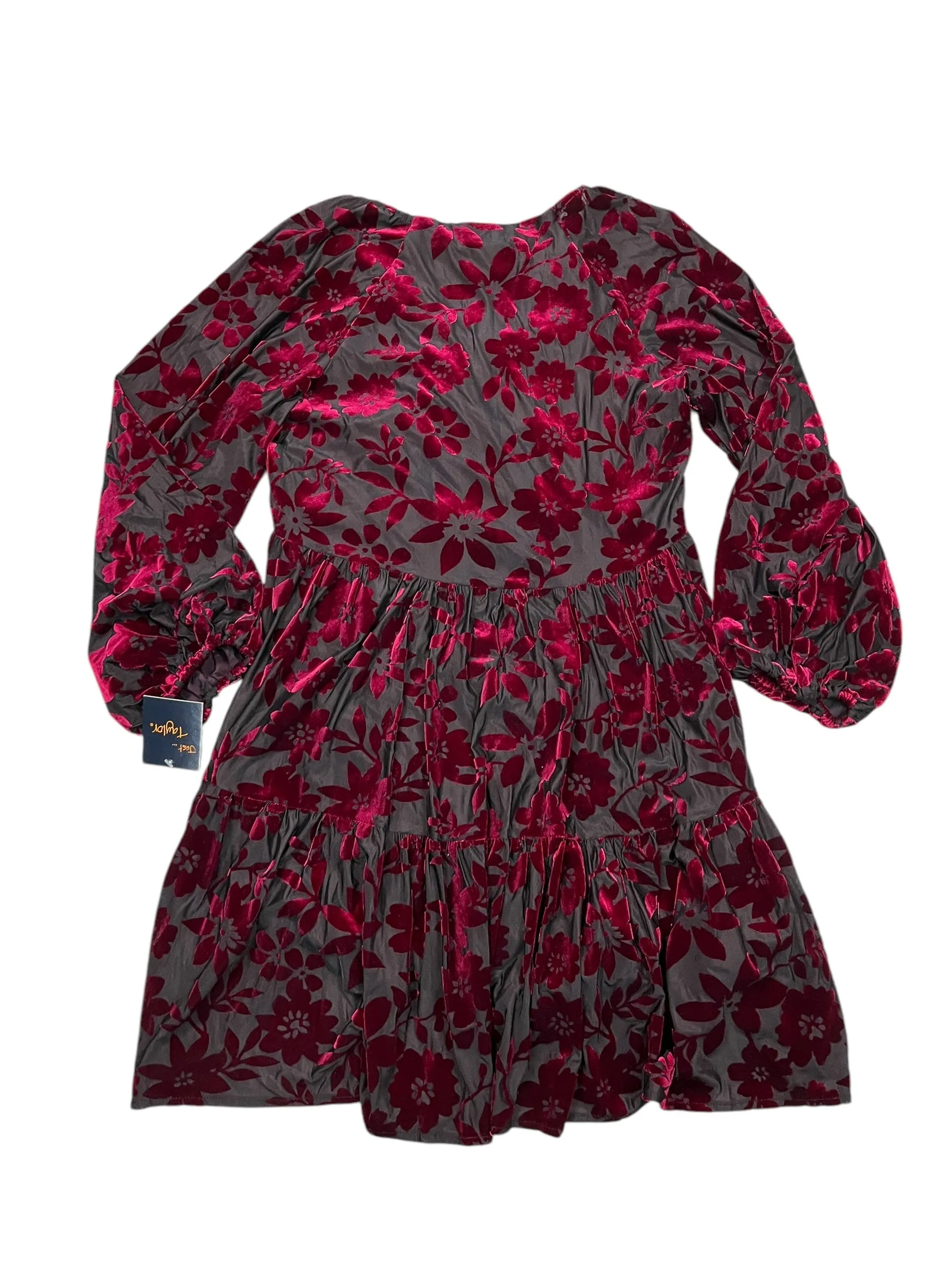 Dress Casual Short By JUST...TAYLOR In Black & Red, Size:S
