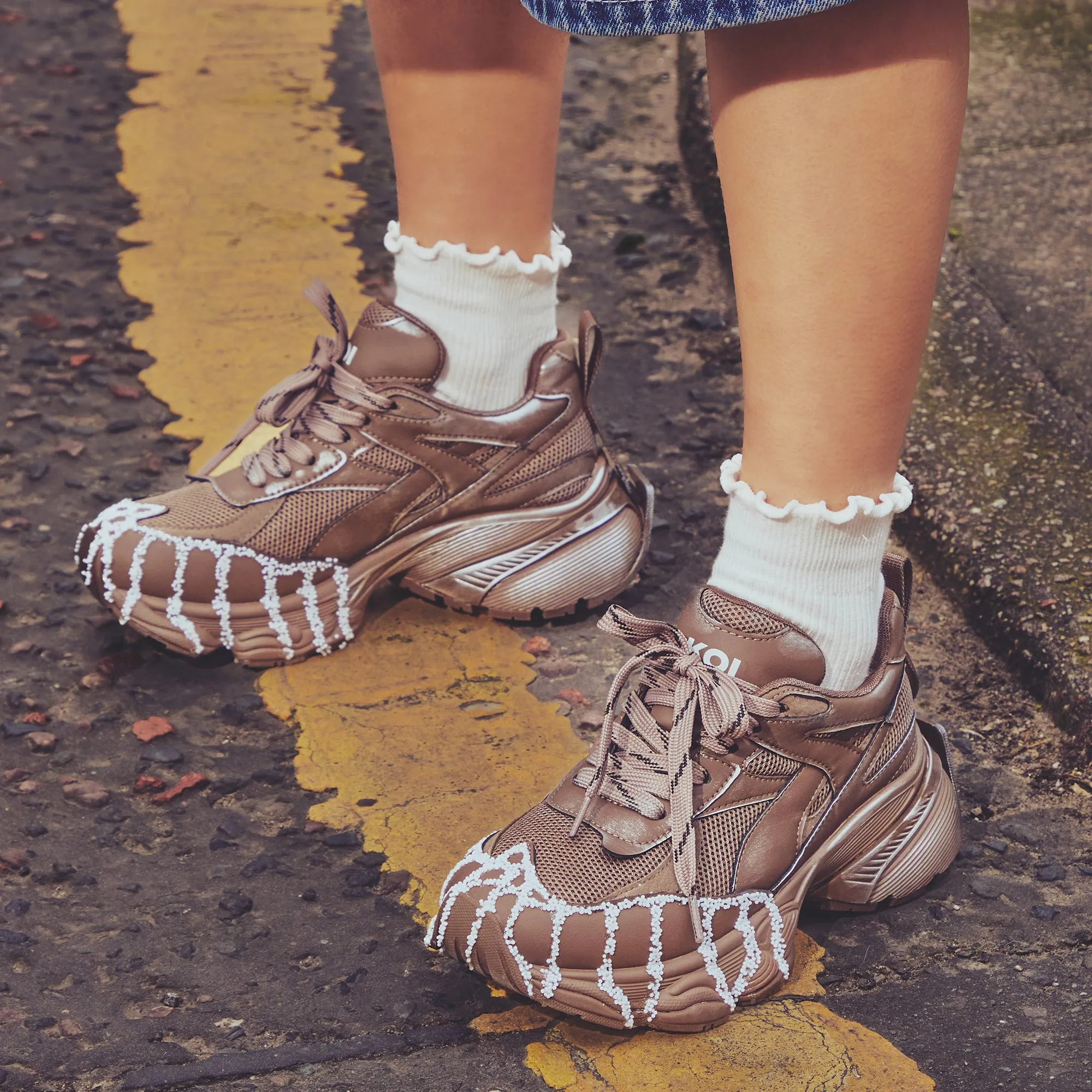 Forest Lines Mega Chunky Trainers- Brown