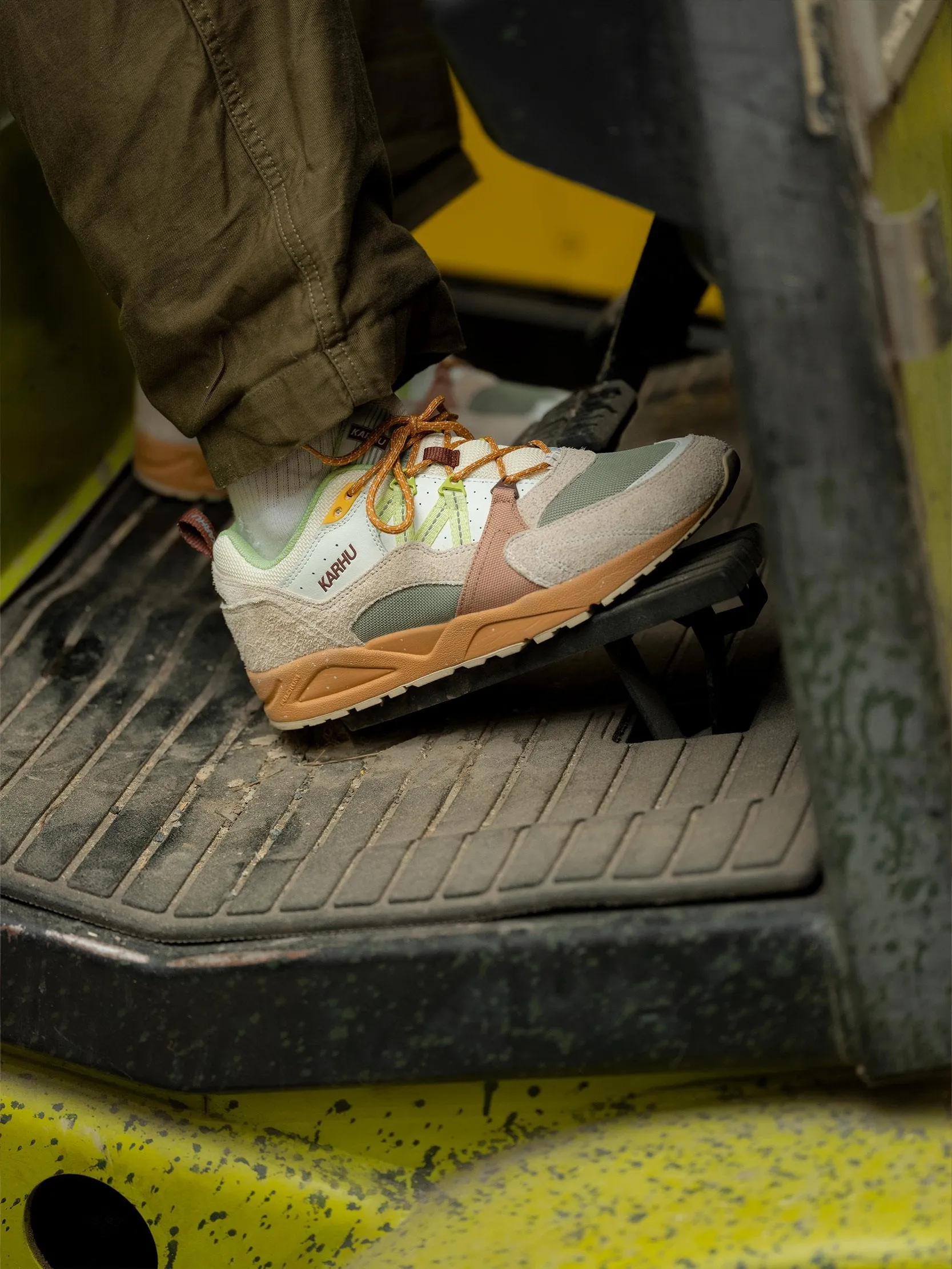 FUSION 2.0 "MÖLKKY" PACK - TURTLEDOVE / SHADOW LIME