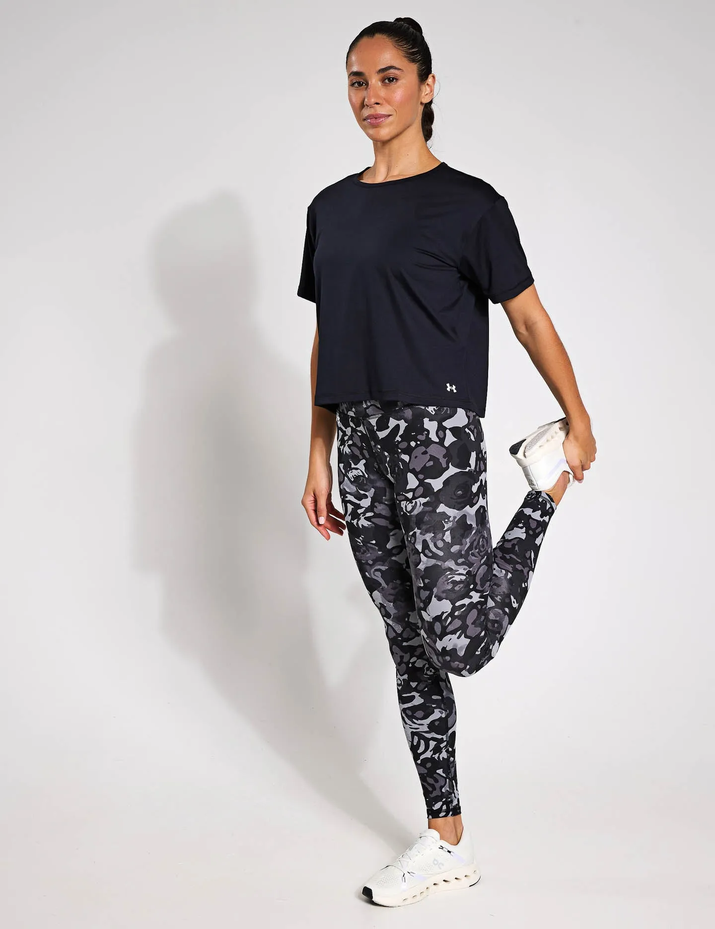 Motion Short Sleeve - Black/White