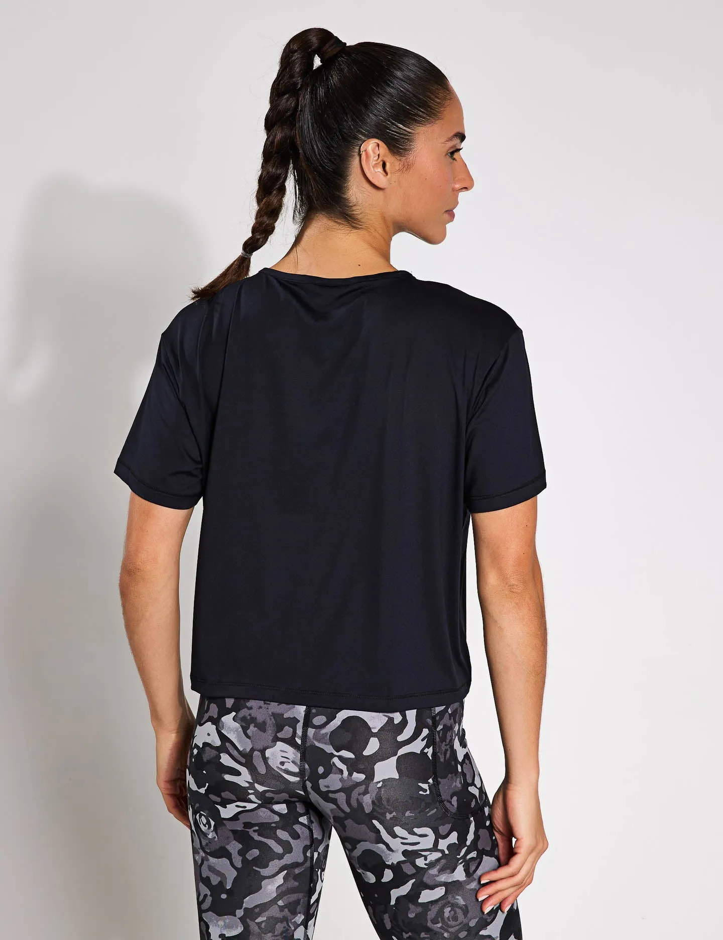 Motion Short Sleeve - Black/White